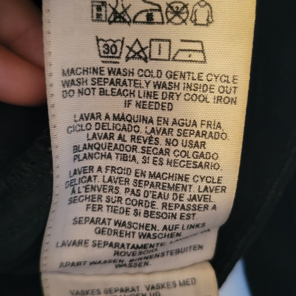 Distressed black stretch denim Guess Jean jacket in M fits like S/XS - Picture 4 of 4